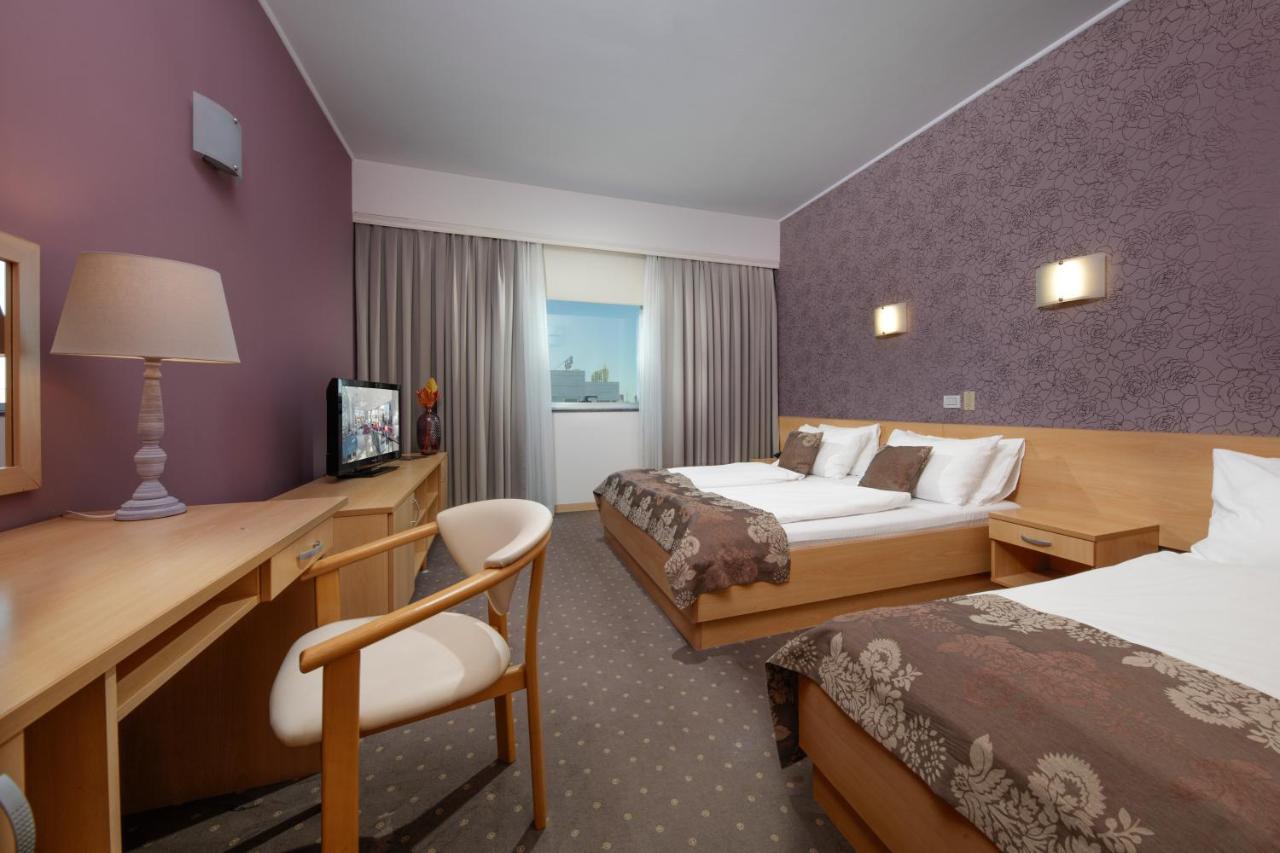 Hotel Zovko Zagreb Sesvete Bagian luar foto