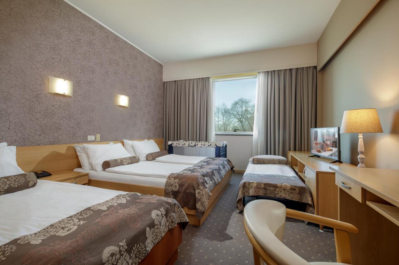 Hotel Zovko Zagreb Sesvete Bagian luar foto